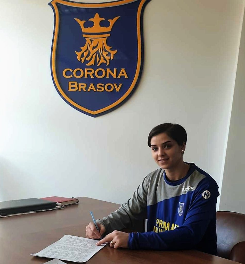 Handbalista Marilena Neagu a semnat prelungirea contractului cu Corona Braşov